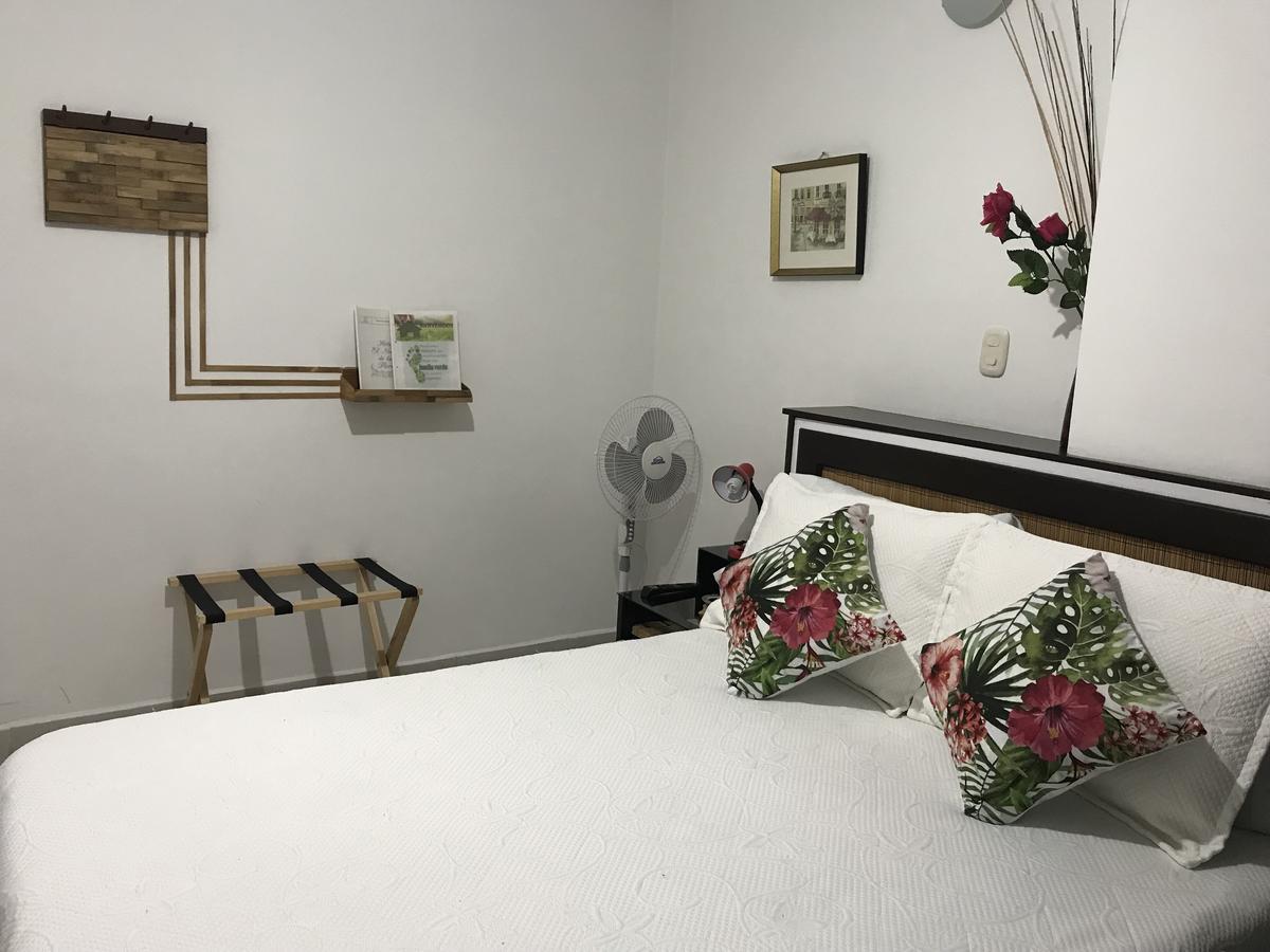 Hotel Meson De Las Flores アルメニア エクステリア 写真